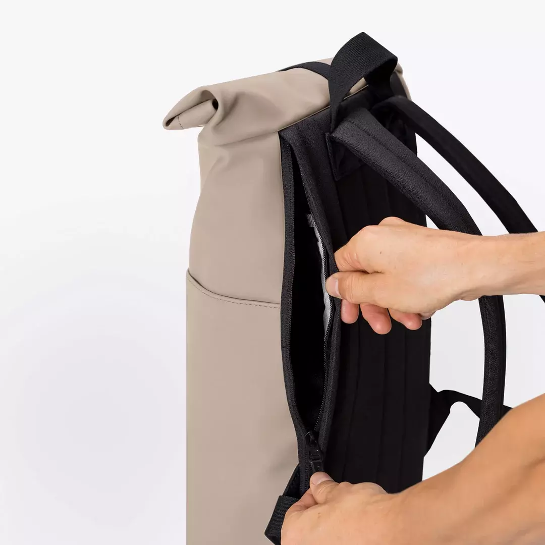 Ucon Acrobatics Hajo Medium Lotus Infinity Backpack Sand Rucksack vegan beige